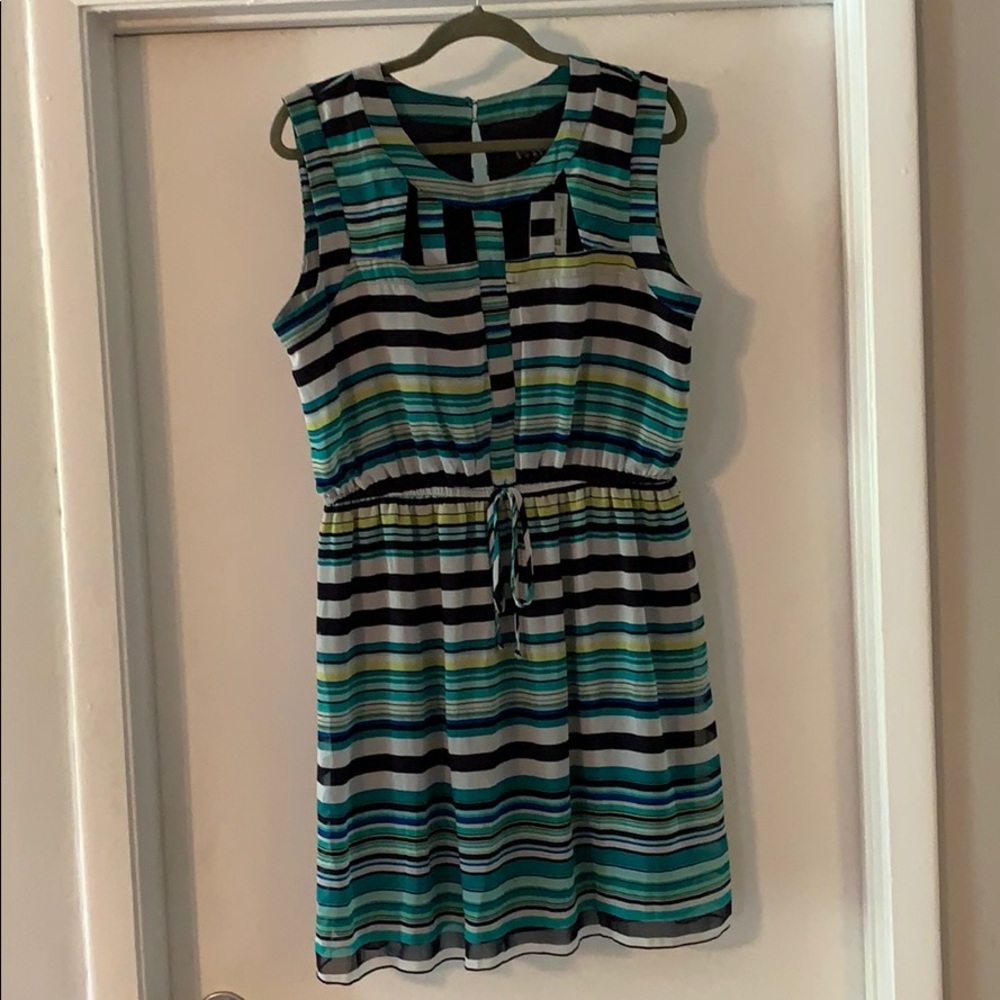 Summer striped dress with cute neck detail - NWT